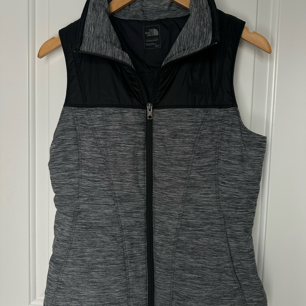 The North Face Charcoal and Black Sleeveless Jacket - Picture 5 of 9